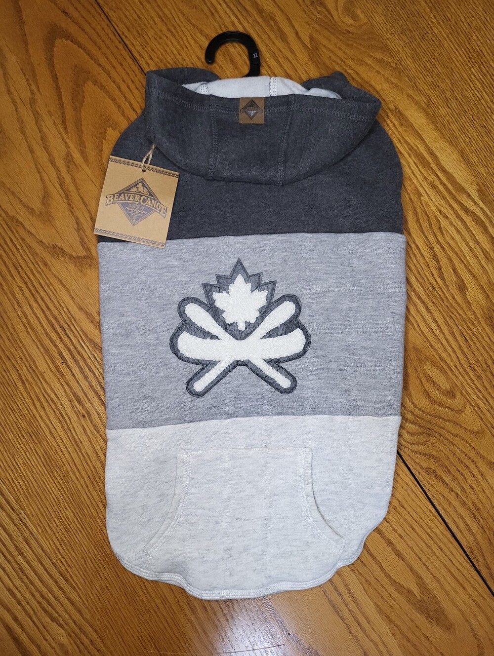 ✨️NEW Beaver Canoe Dog Sweater XL